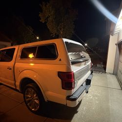 Ford F150 Leer Camper Shell