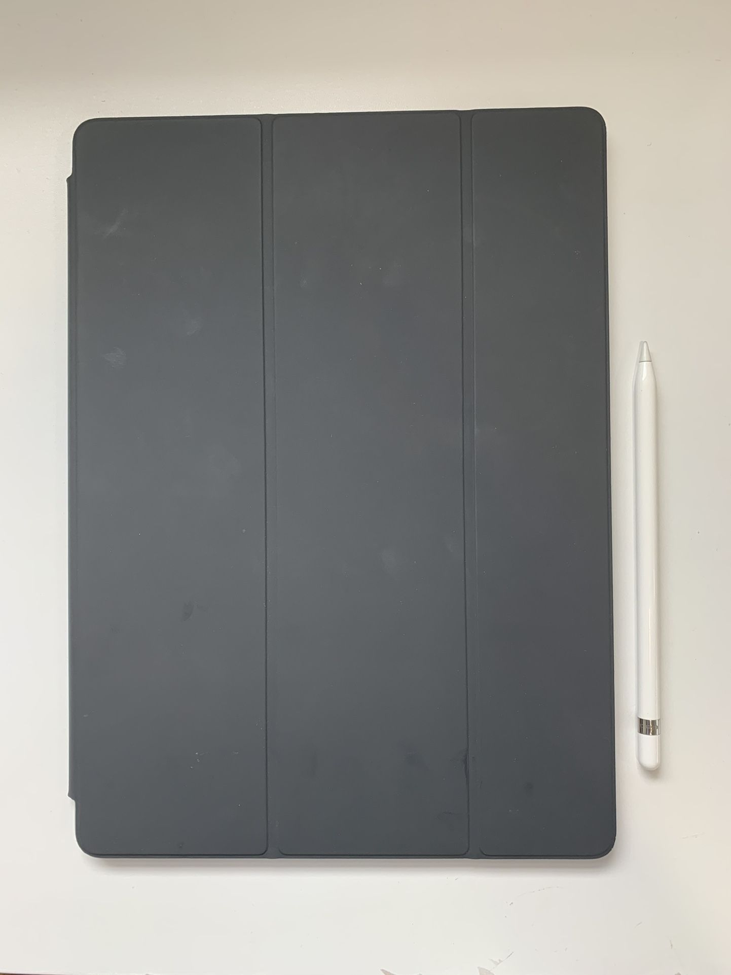 Ipad Pro 2nd Generation with Apple pencil, smart keyboard, and folding case