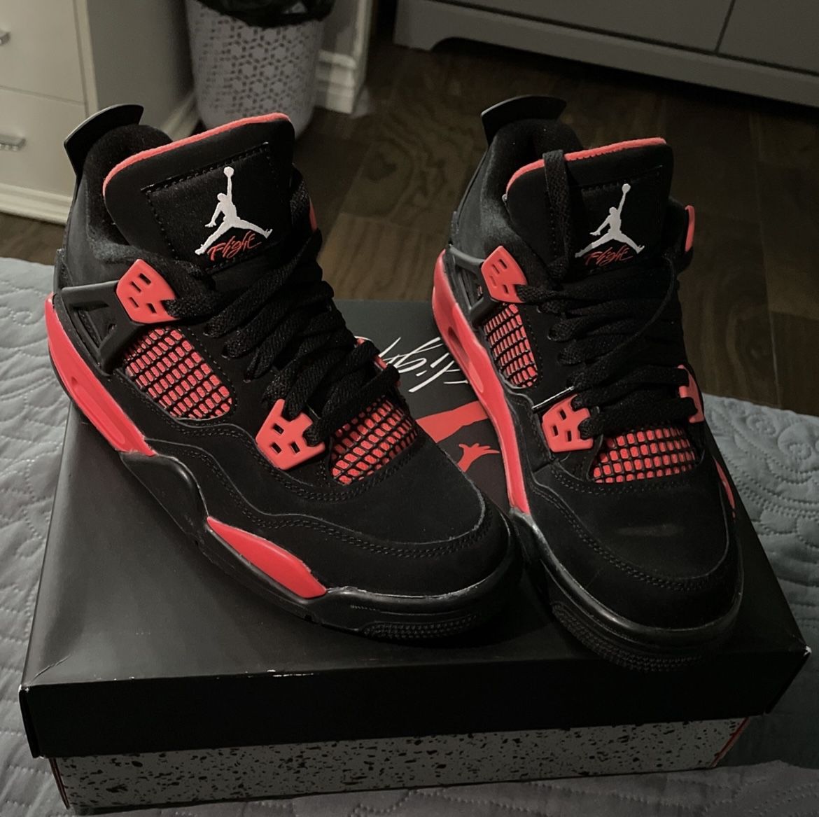 Jordan 4 Retros Only Worn Twice