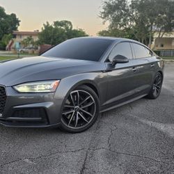 AUDI PRESTIGE S5.    / YEAR 2018
