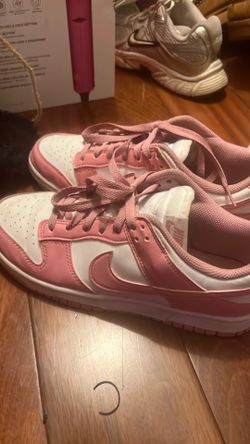 Pink nike