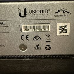 UniFi 48 port 500Watt PoE Network switch