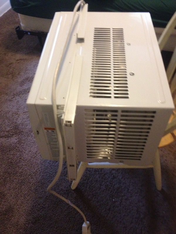 I m selling my Ac units I just use it for like 3 month only but I just don't needed anymore I hope someone I’ll want it