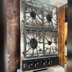 Kenmore Elite 30” Stainless Steel Gas Cooktop New In Box