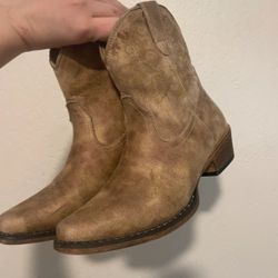 Brown Tan Cowboy Boots Womens Heeled