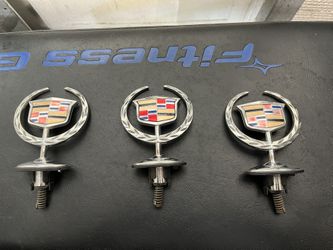 00-05 Cadillac Deville Hood Ornament OEM