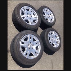 4 —- 225/55r16 5x112 5x4.41 Stock Mercedes E420 Audi Vw Rims Wheels Good Tires Treads!!