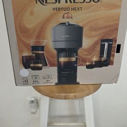 NESPRESSO MACHINE  [WHITE]