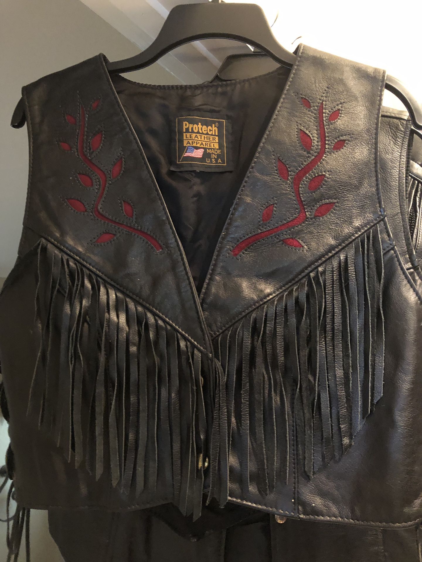 Women’s leather vest