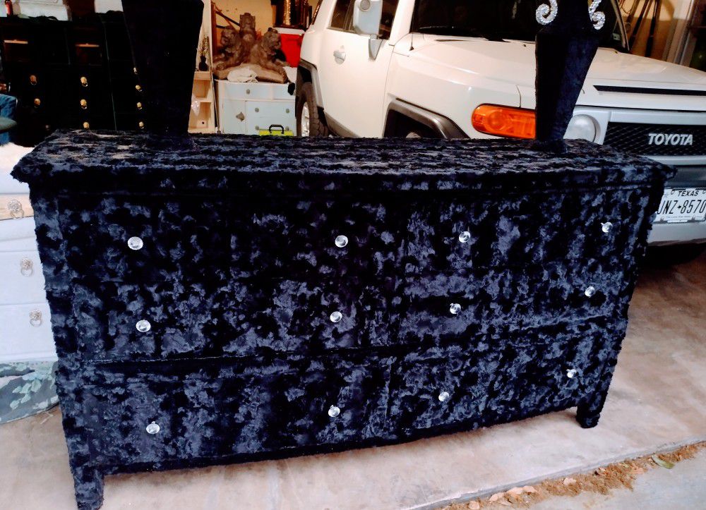 SALE! Gorgeous Large Black Silky Fur Dresser W/Matching  King-size Nightstands $300
