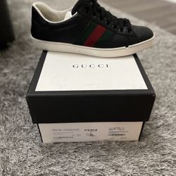Gucci Signature  Calf  Leather Men’s Shoes 