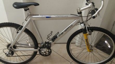 Fs elite mountain bike 21 speed sale