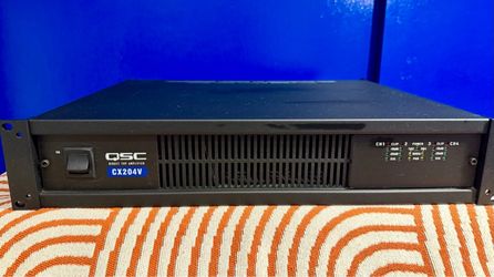 QSC CX204V Power Amplifier
