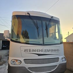 2003 Coachmen Rendezvous MOTORHOME 