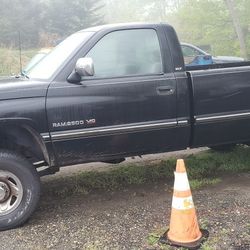 1995 Dodge Pickup 112,800 Miles