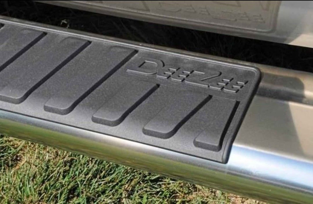 DeeZee Universal Side Steps