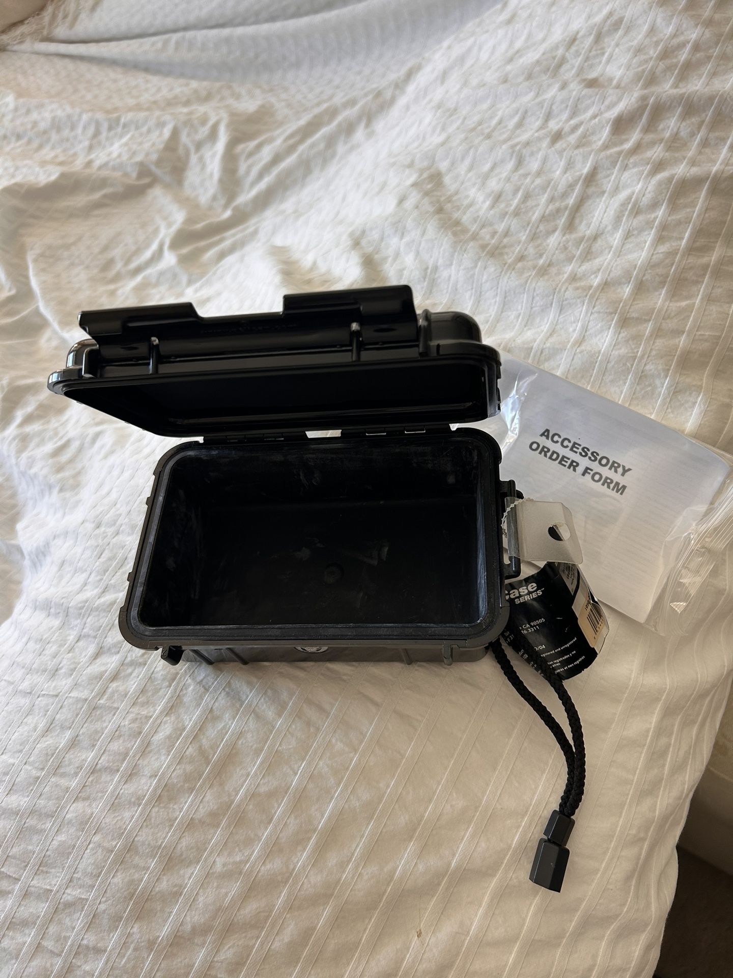 Pelican 1050 Waterproof Phone Holder