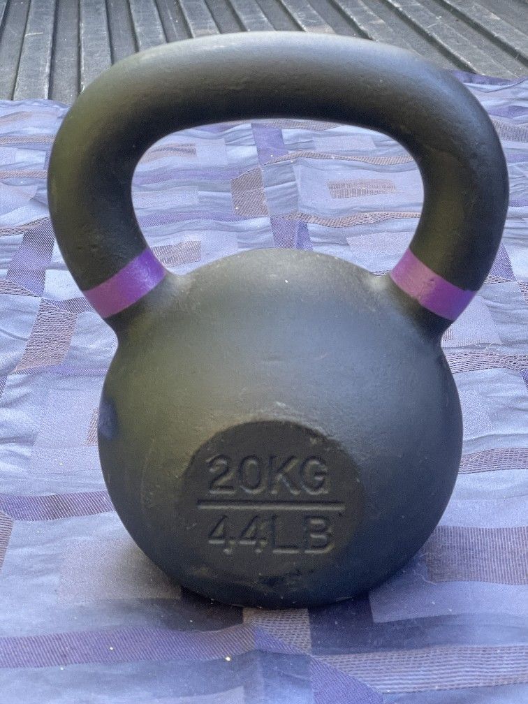 44 LB. / 20KG. KETTLEBELL