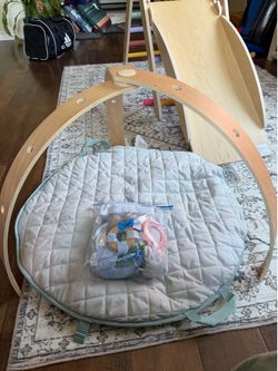 Tummy time mat