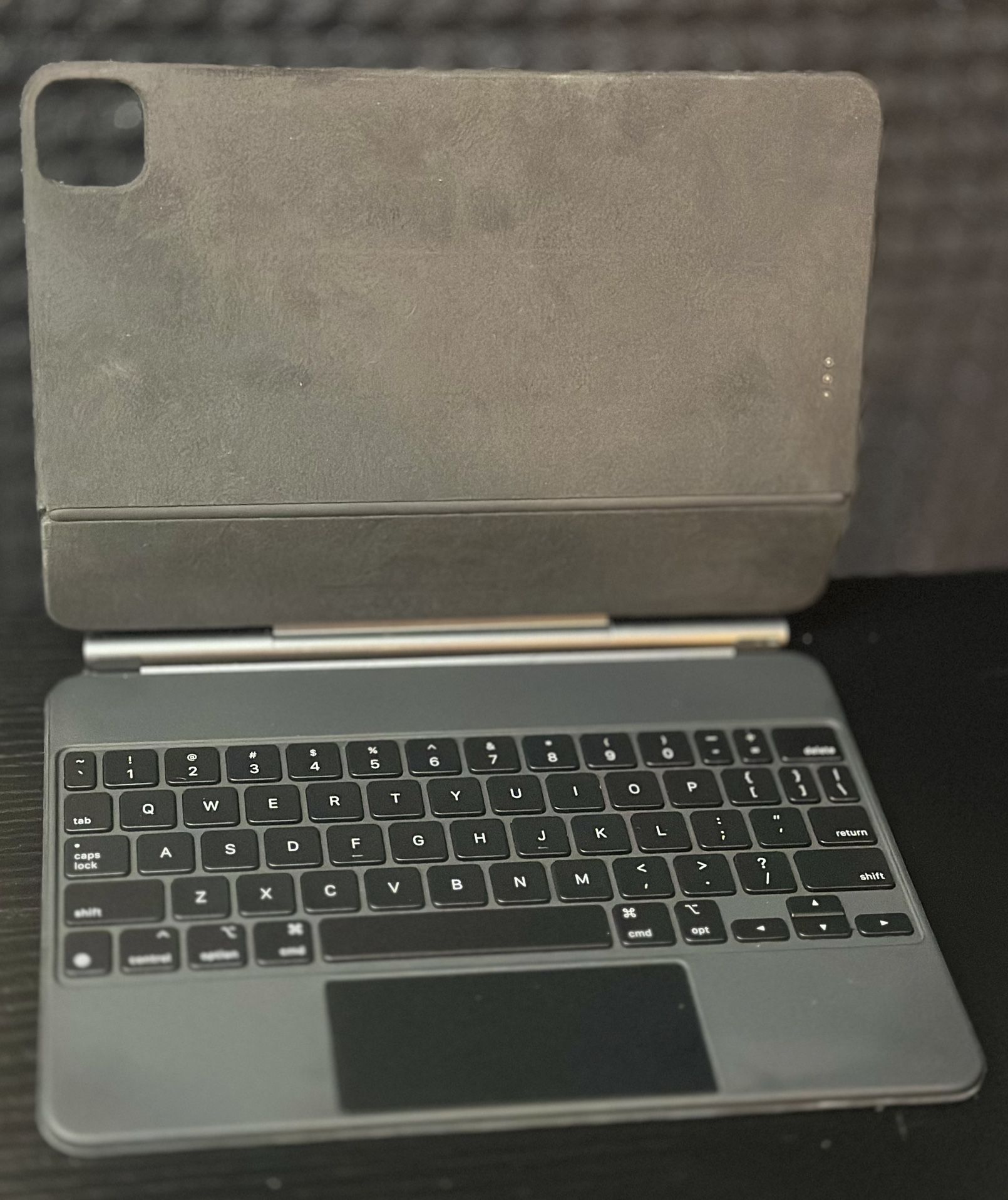 Apple 11” iPad Pro/Air Magic Keyboard 