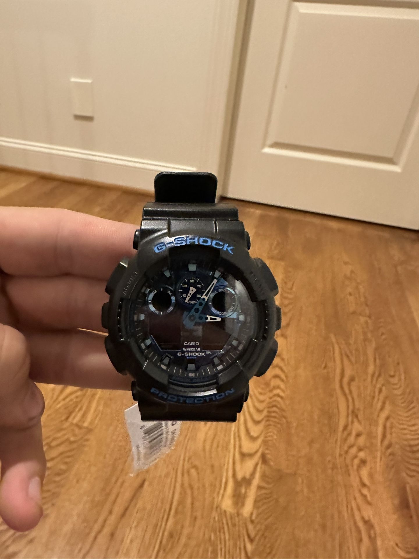 asio G-Shock GA-100 Black/Blue – New w/ Tags & Case