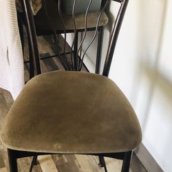 Bar Stools Or Breakfast Stools