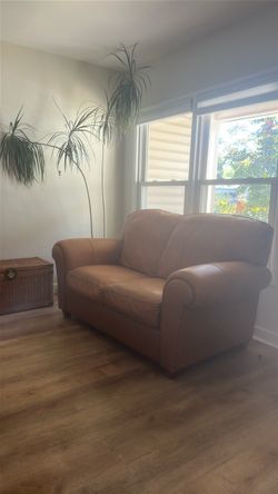 Leather Living Room Furniture Set! (couch, loveseat, and ottoman. Brown/cognac/camel)