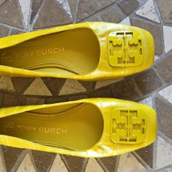 Tory Burch yellow square-toe flats Size 6