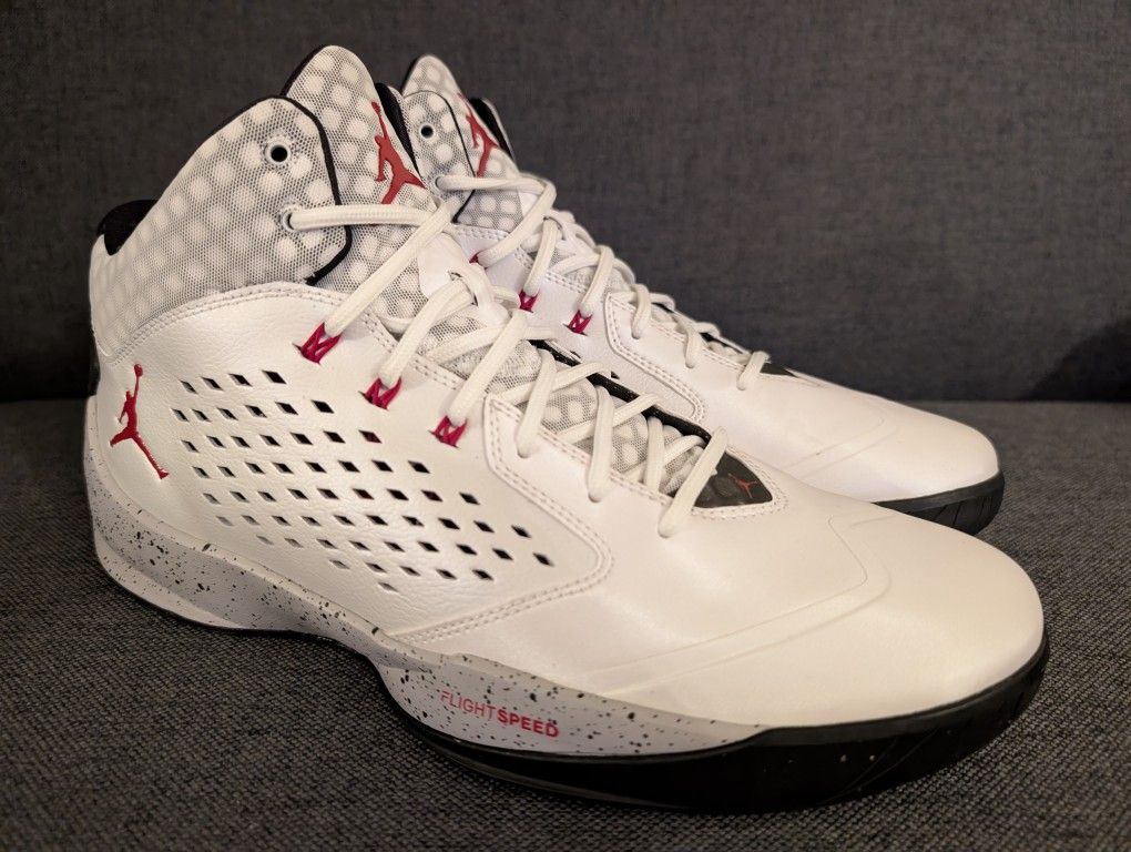 New In Box Men's Jordan Rising High Size 12