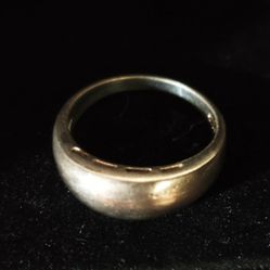 Sterling Silver Done Ring Size 7 Stamped S925 Weighs 2.9 Grams