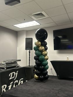 Balloon Pillars 