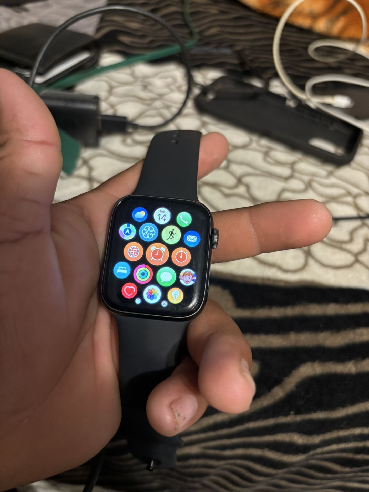Apple Watch A2354