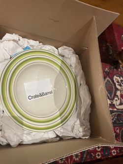 Crate&Barrel Serving Bowl Brand New 