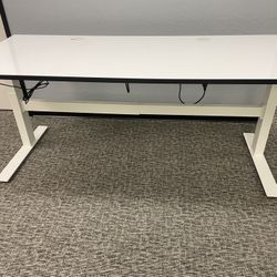 Uplift Desk