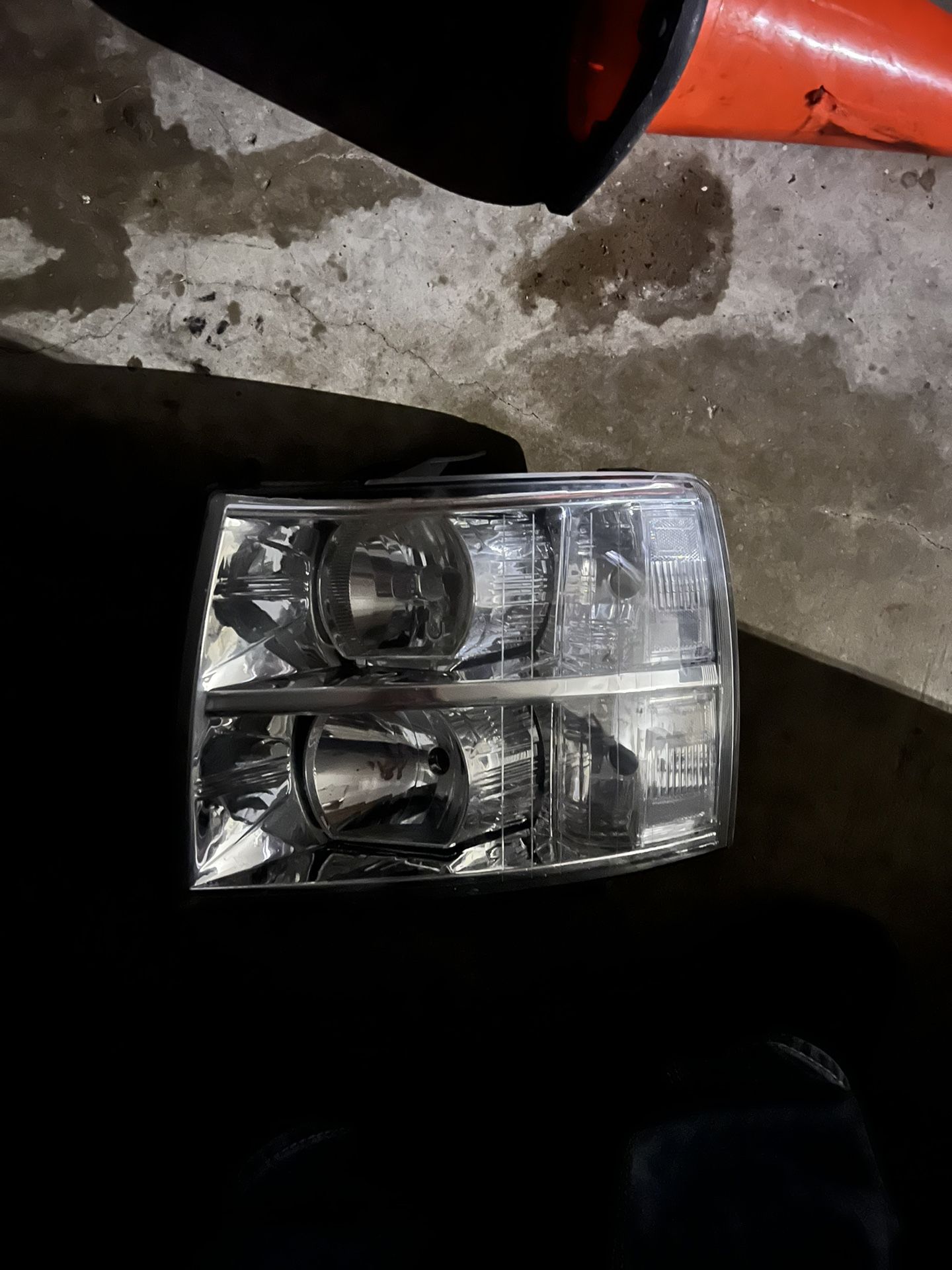 2008-2012 Chevy Silverado Headlight Clear