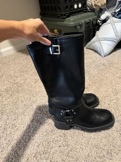Madden girl boots great condition size 8