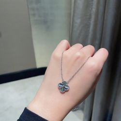 Four-leaf clover Bracelet 