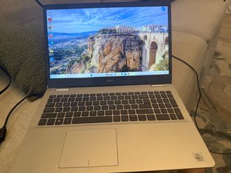Dell Intel i7 1.30 GHz CPU, 16GB Ram, Hynix 512GB SSD, Intel Iris Graphics, Win 11 Home, 15.6” Display