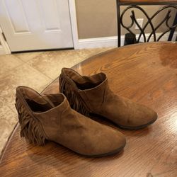 Brown Boots Size 10   $10