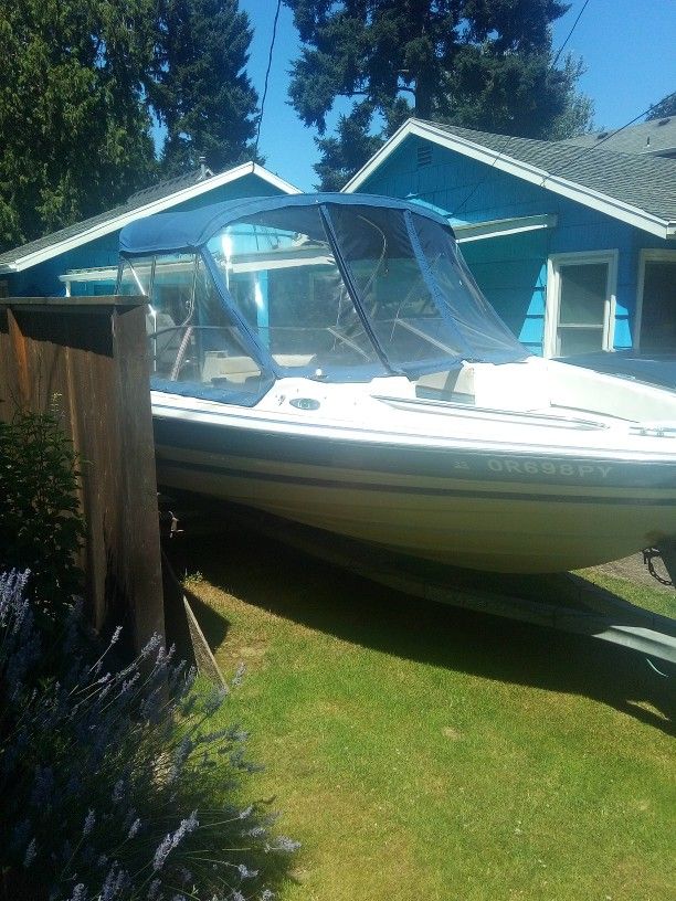 Bayliner Ski Boat Open Bow