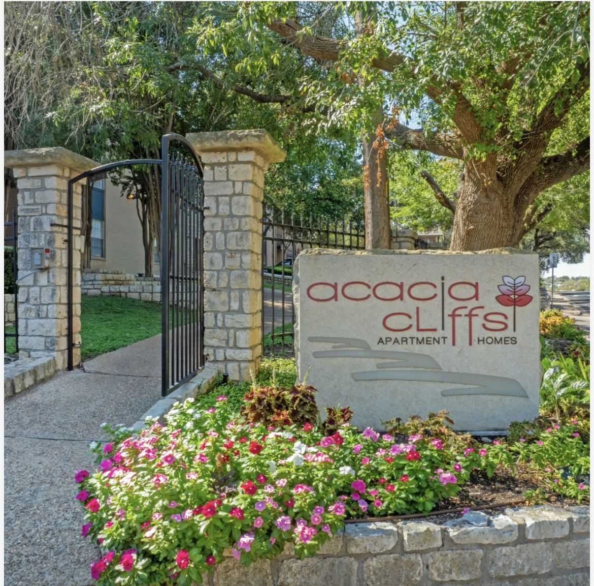 ACACIA CLIFFS 🌟7201 Hart Lane Austin TX🌟