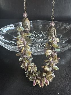 Lucite Mini Colorful Transparent Cluster Leaf Petal Statement Necklace Pre Owned.
