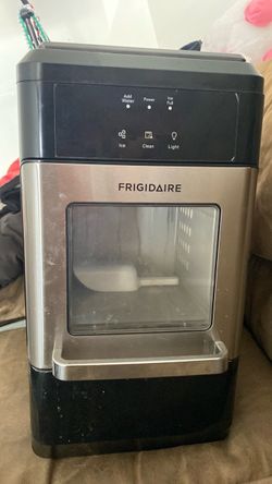 Ice maker