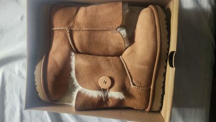 UGG Bailey Button Boots Chestnut