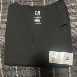 Universal Scrub Top 2xl . 