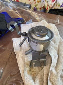 22re power steering reservoir