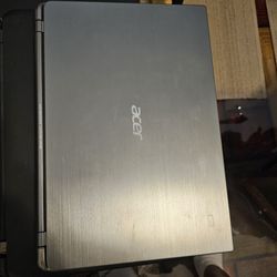 Acer Aspire M1 Laptop For Sale.