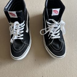 New Vans High tops Skate shoes Men’s Size 11