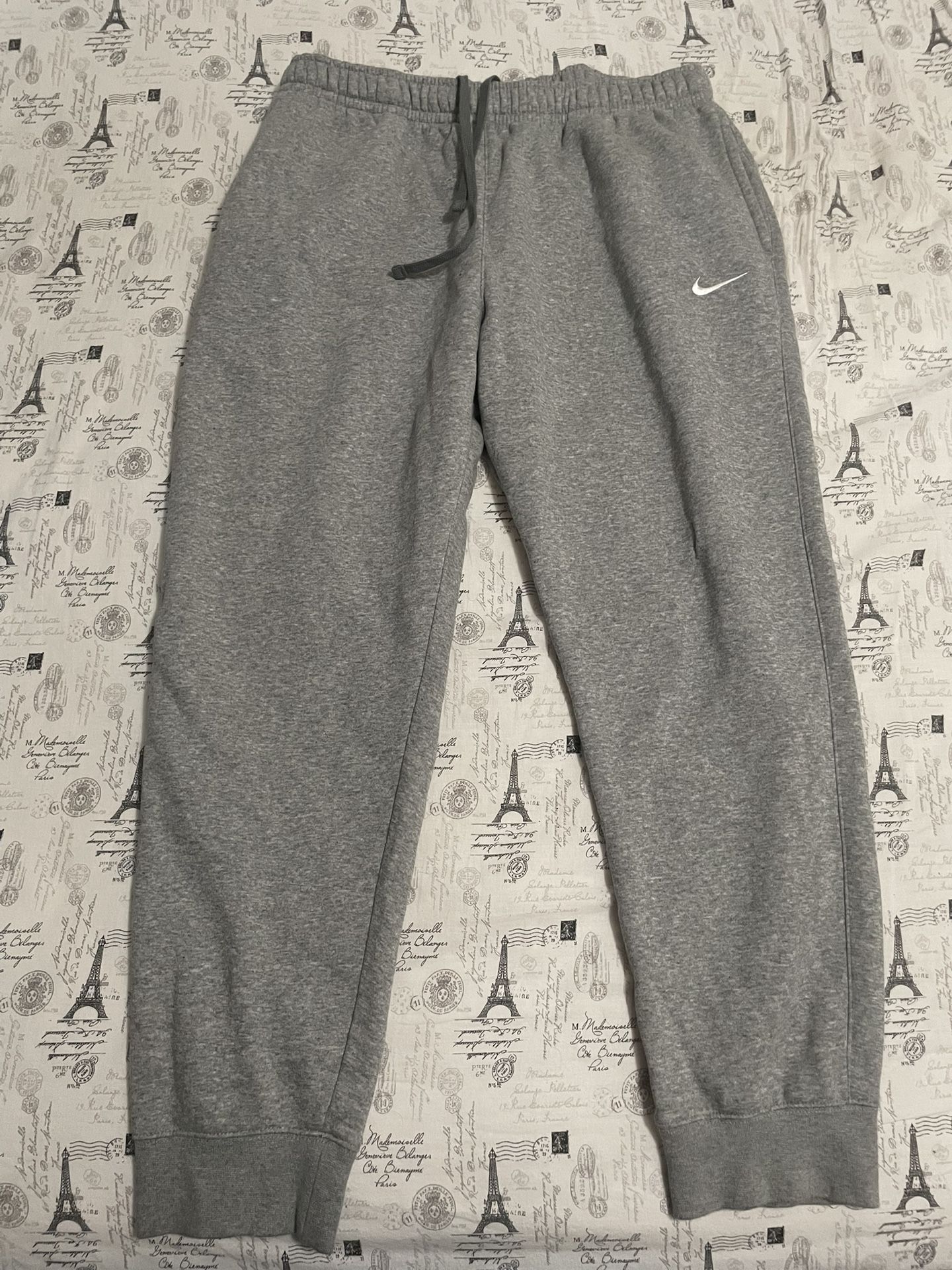 Nike Club Fleece Joggers / Size XL / Excellent Condition/ Pickup