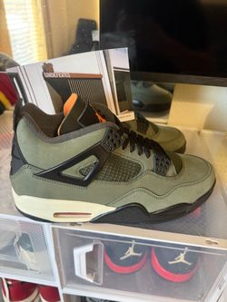 Undefeated Jordan 4